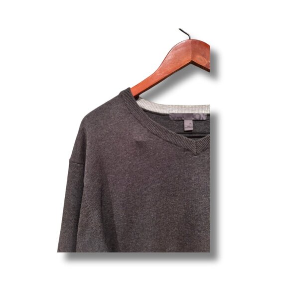 Old Navy Men’s Size XL Dark Gray Long Sleeve Sweater V-Neck - Modern Classic - Picture 4 of 7